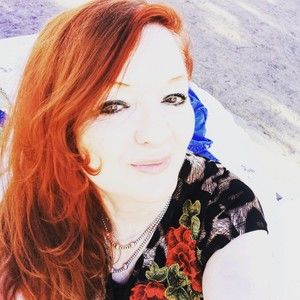 Meet your Posher, Naomi